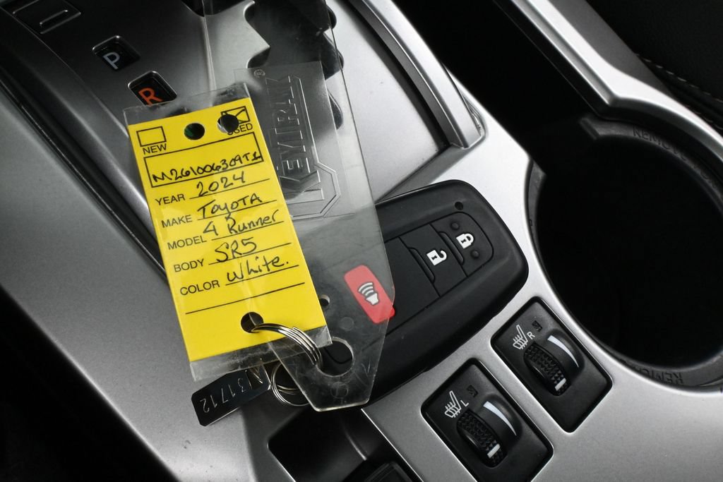 Used 2024 Toyota 4Runner SR5 Premium w/ Moonroof Package AWD/4WD image 25