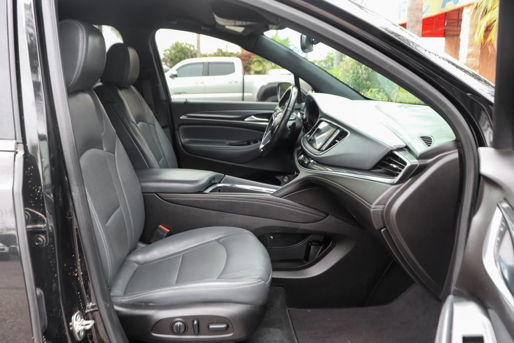 Used 2024 Buick Enclave Essence w/ Sport Touring Edition FWD image 43