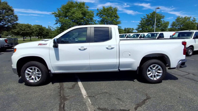 Certified 2023 Chevrolet Silverado 1500 LT w/ Z71 Off-Road Package AWD/4WD image 5