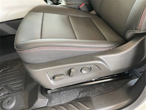 New 2025 GMC Canyon AT4 w/ AT4X Package image 19