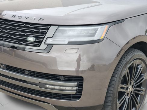 Certified 2023 Land Rover Range Rover Autobiography AWD/4WD image 32