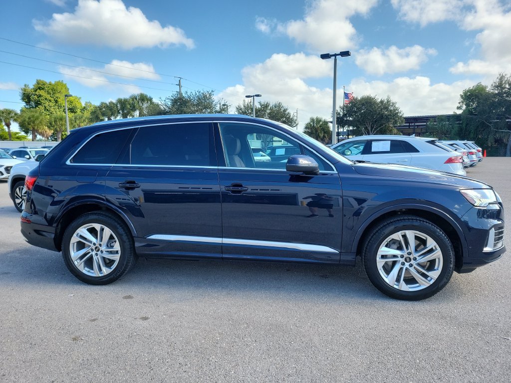 Certified 2024 Audi Q7 2.0T Premium Plus AWD/4WD image 2