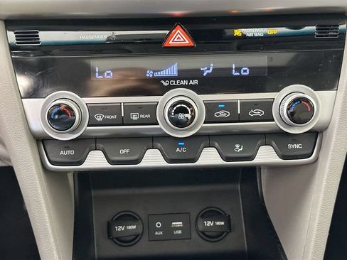 Used 2019 Hyundai Elantra Value Edition FWD image 14