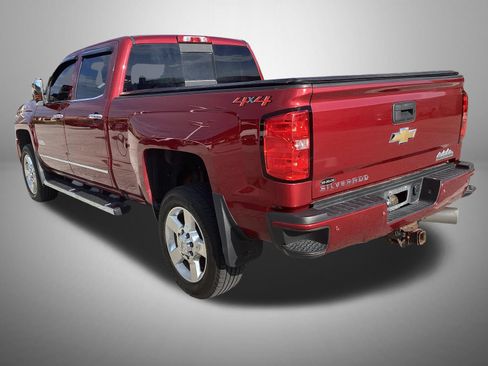 Used 2018 Chevrolet Silverado 2500 High Country w/ Duramax Plus Package AWD/4WD image 4