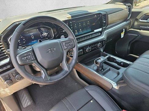 New 2026 Chevrolet Silverado 1500 High Country w/ Midnight Edition AWD/4WD image 3