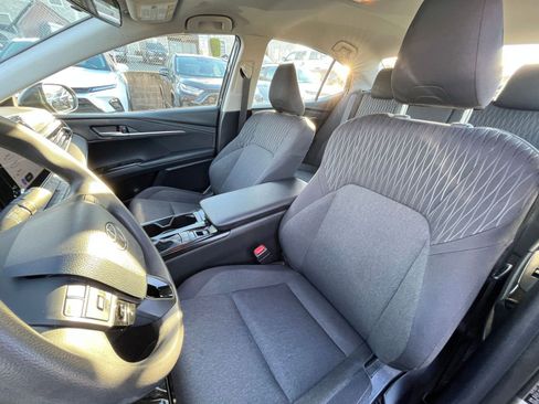 Used 2025 Toyota Camry LE image 35