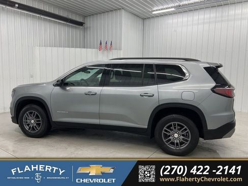 Used 2025 GMC Acadia Elevation AWD/4WD image 4