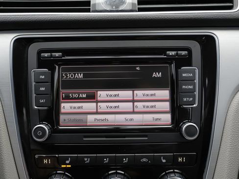 Used 2012 Volkswagen Passat 2.5 SE image 54