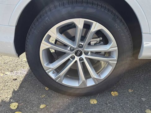 New 2025 Audi Q7 3.0T Premium Plus image 9