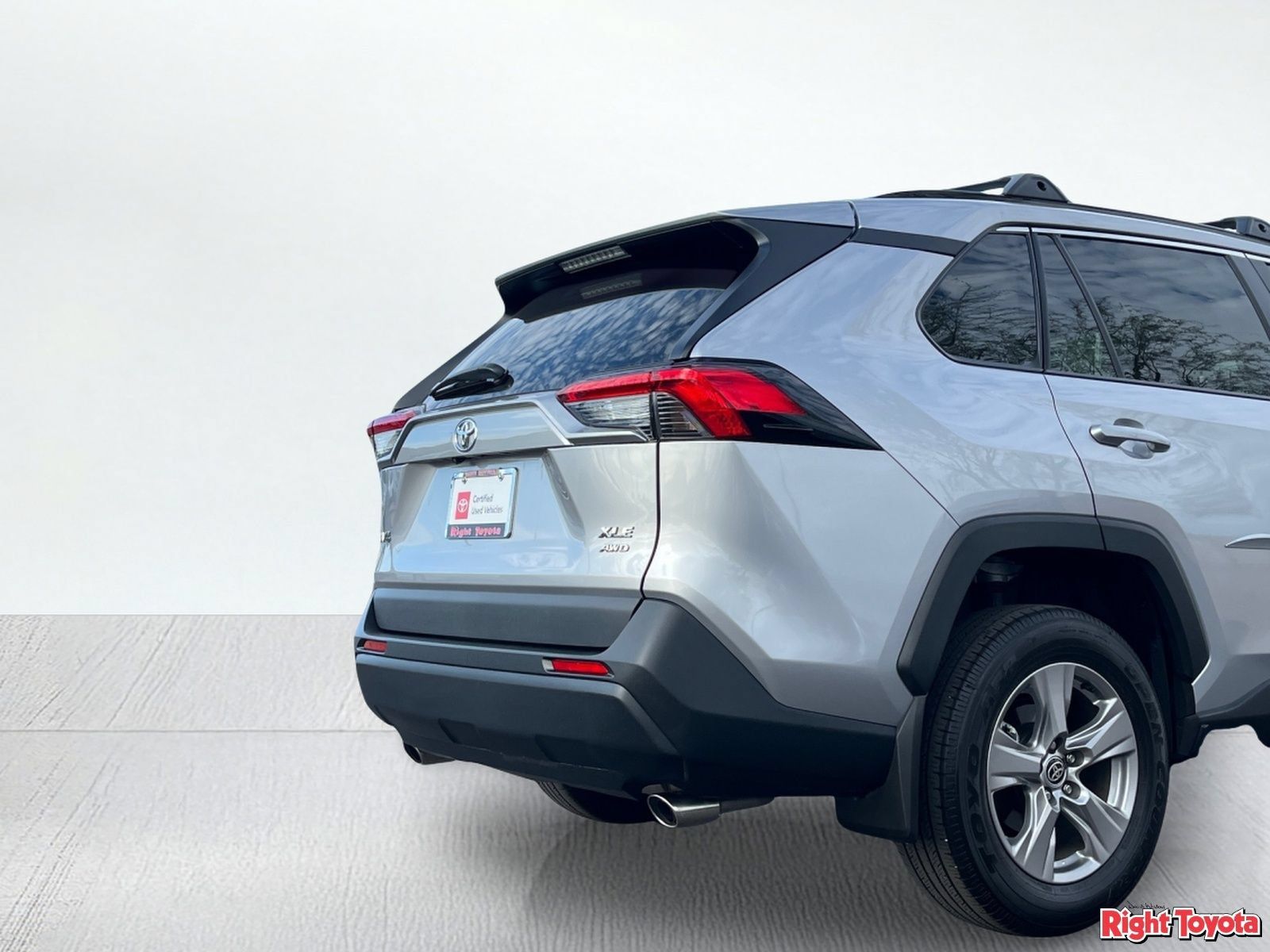 Certified 2024 Toyota RAV4 XLE w/ Convenience Package AWD/4WD image 12