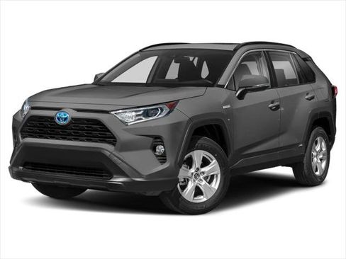 Certified 2021 Toyota RAV4 XLE w/ Convenience Package image 2
