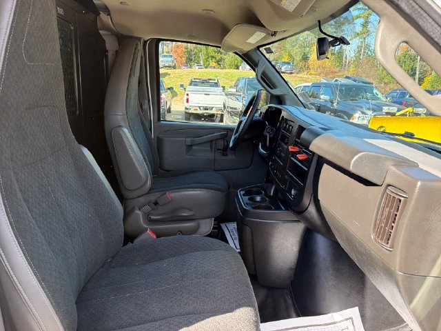 Used 2020 GMC Savana 2500 w/ Driver Convenience Package RWD image 23
