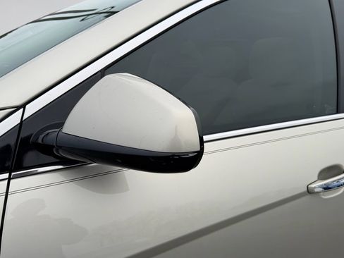 Used 2014 Cadillac SRX Luxury w/ Driver Awareness Package image 11