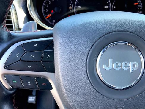 Used 2021 Jeep Grand Cherokee Trailhawk AWD/4WD image 24