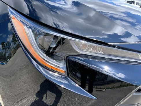 Certified 2025 Toyota Corolla LE image 27