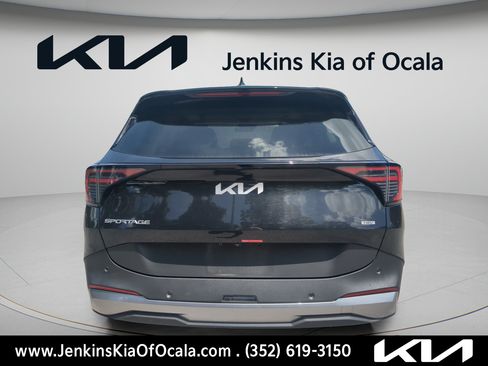 Used 2026 Kia Sportage EX AWD/4WD image 4