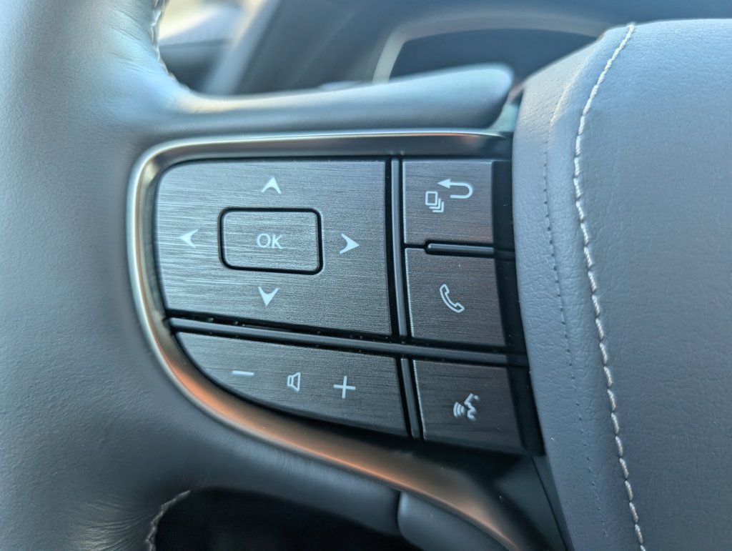 Used 2020 Lexus LS 500 w/ Interior Upgrade Package RWD image 16