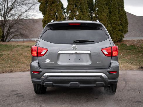 Used 2019 Nissan Pathfinder SV image 6