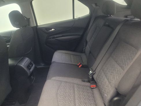 Used 2022 Chevrolet Equinox LT AWD/4WD image 18