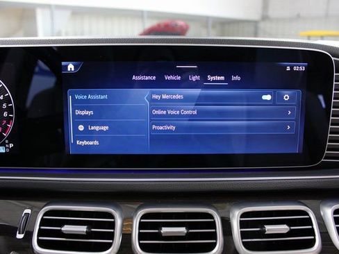 Used 2024 Mercedes-Benz GLE 450e 4MATIC image 30