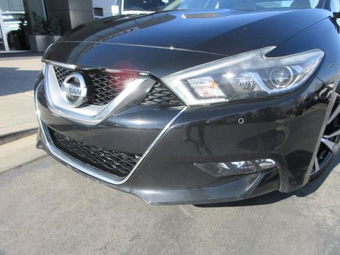 Used 2016 Nissan Maxima Platinum image 16