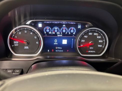 Used 2019 Chevrolet Silverado 1500 LTZ w/ LTZ Premium Package AWD/4WD image 37