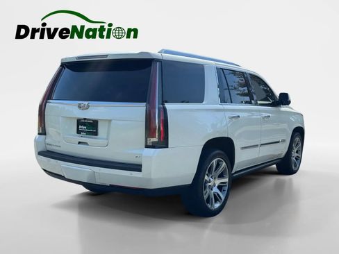 Used 2015 Cadillac Escalade Platinum RWD image 5