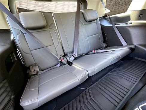 Used 2019 GMC Yukon Denali w/ Denali Ultimate Package image 29