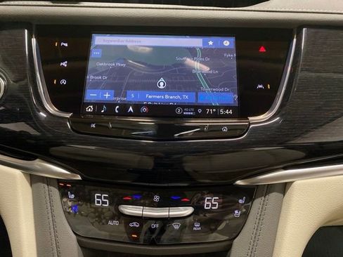 Used 2025 Cadillac XT6 Premium Luxury w/ Technology Package FWD image 29