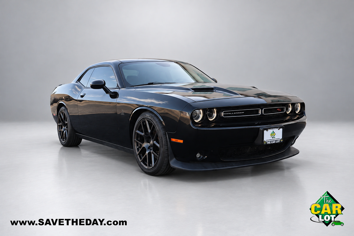 Used 2016 Dodge Challenger R/T Scat Pack w/ Leather Interior Group RWD image 10