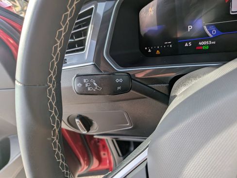Used 2023 Volkswagen Tiguan SE FWD image 29