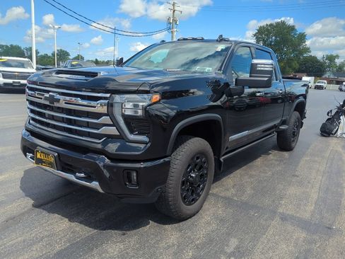 Certified 2025 Chevrolet Silverado 3500 High Country w/ High Country Premium Package AWD/4WD image 4