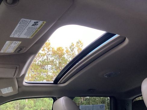 Used 2010 Ford F150 Lariat image 64