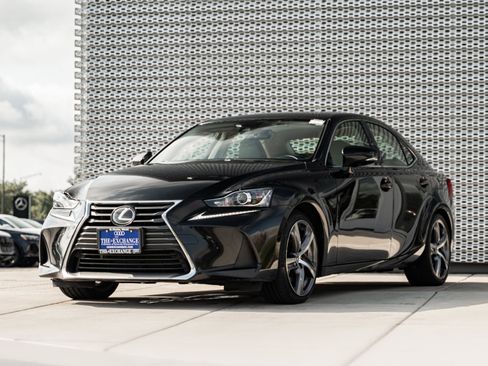 Used 2017 Lexus IS 300 AWD w/ Navigation System Package image 7