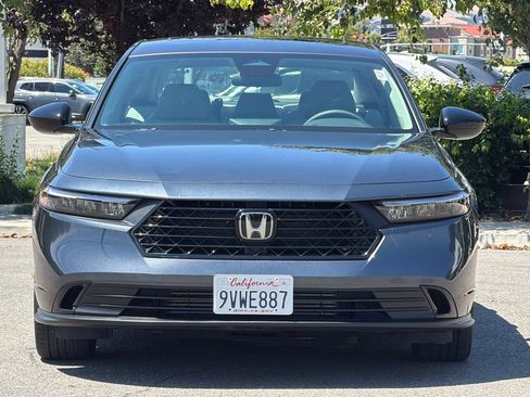Used 2025 Honda Accord SE image 9