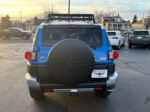 Used 2007 Toyota FJ Cruiser image 6