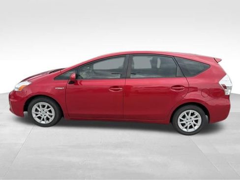 Used 2012 Toyota Prius V Two FWD image 5