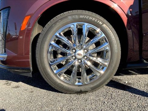 Used 2022 Cadillac XT6 Premium Luxury w/ Platinum Package image 8