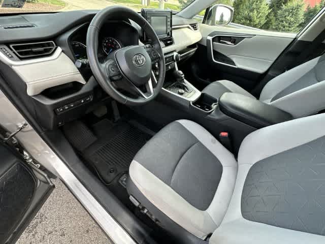 Used 2022 Toyota RAV4 XLE w/ Convenience Package AWD/4WD image 16