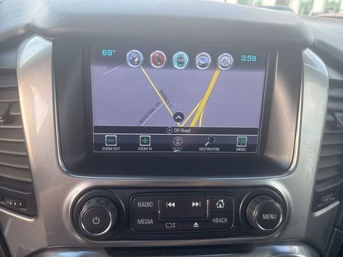 Used 2019 Chevrolet Suburban Premier image 23