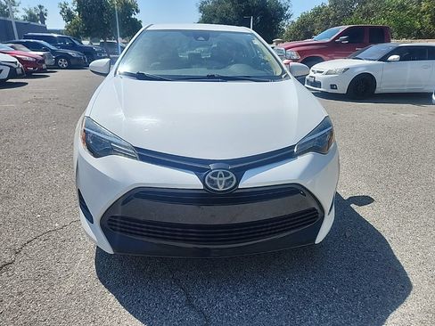 Used 2017 Toyota Corolla LE w/ Carpet Mat Package (TMS) FWD image 8