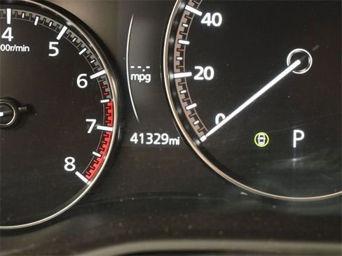 Used 2024 MAZDA MAZDA3 s image 16