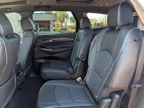 Used 2024 Buick Enclave Avenir w/ Avenir Technology Package AWD/4WD image 36