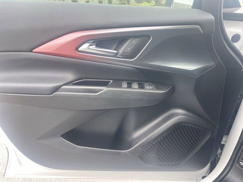 Used 2024 Chevrolet Equinox EV RS image 23