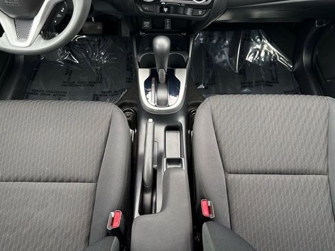Used 2020 Honda Fit EX image 18