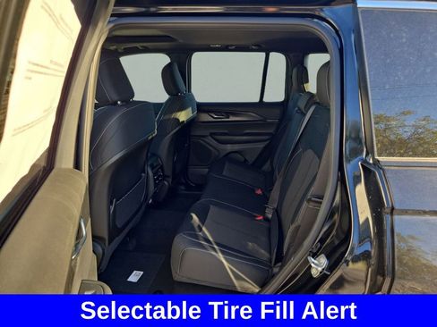 New 2025 Jeep Grand Cherokee Laredo X w/ Luxury Tech Group I AWD/4WD image 16
