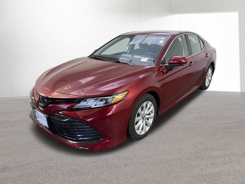Used 2020 Toyota Camry LE FWD image 22