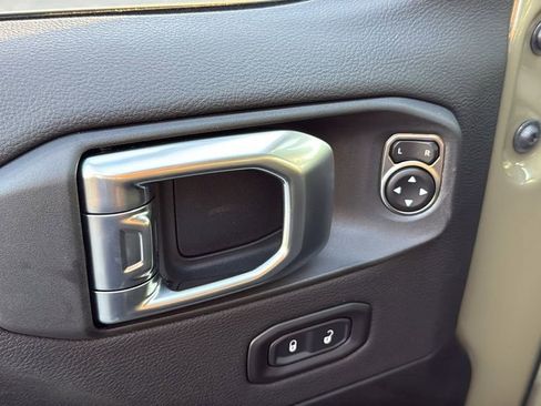 New 2026 Jeep Wrangler Unlimited Rubicon image 22