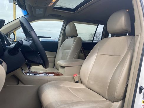 Used 2013 Toyota Highlander Limited image 12