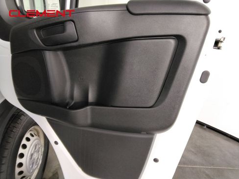 Used 2026 RAM ProMaster 2500 w/ Convenience Group FWD image 32